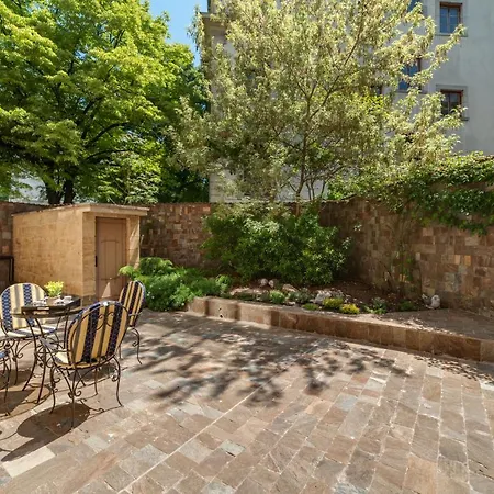 Appartement Deluxe And Garden *