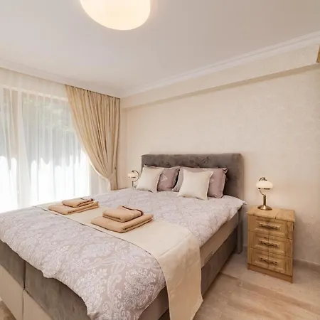 Apartment Deluxe&central Garden