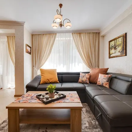 Apartament Deluxe And Garden Varna