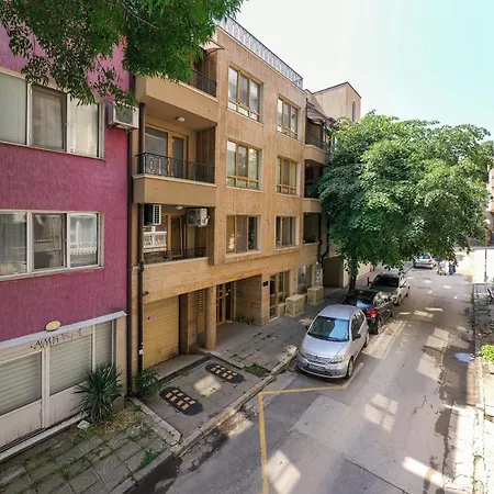 Deluxe&central Garden Apartment *