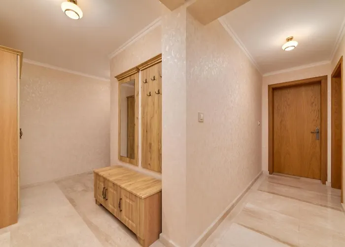 Deluxe And Garden Apartment Varna